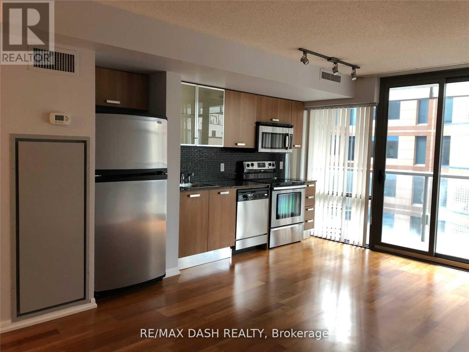 705 - 38 Grenville Street, Toronto (Bay Street Corridor), Ontario  M4Y 3G5 - Photo 5 - C12473062