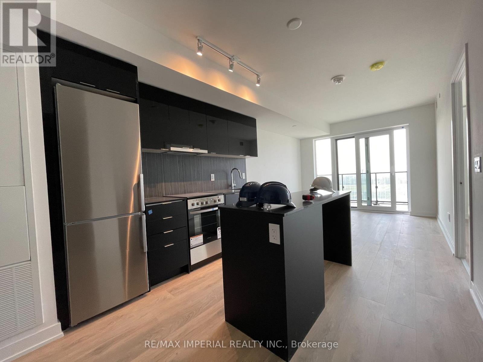 1107 - 8 Tippett Road, Toronto, Ontario  M3H 0E7 - Photo 4 - C12473065