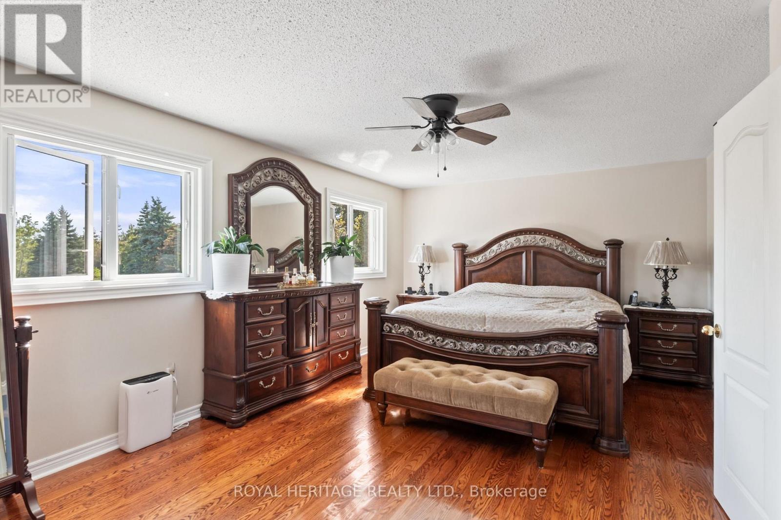 1101 Gossamer Drive, Pickering, Ontario  L1X 2T7 - Photo 31 - E12473051