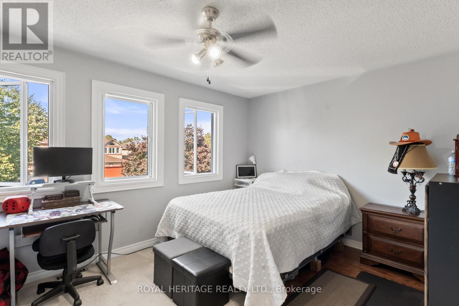 1101 Gossamer Drive, Pickering, Ontario  L1X 2T7 - Photo 38 - E12473051