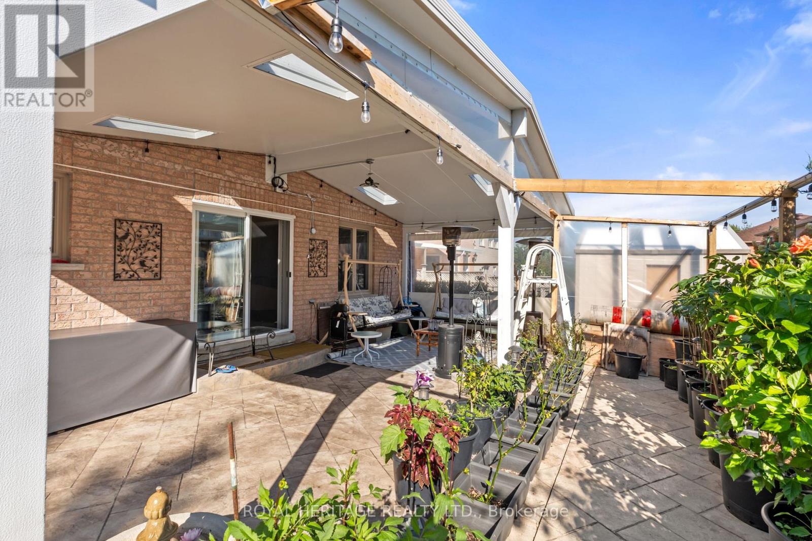1101 Gossamer Drive, Pickering, Ontario  L1X 2T7 - Photo 46 - E12473051