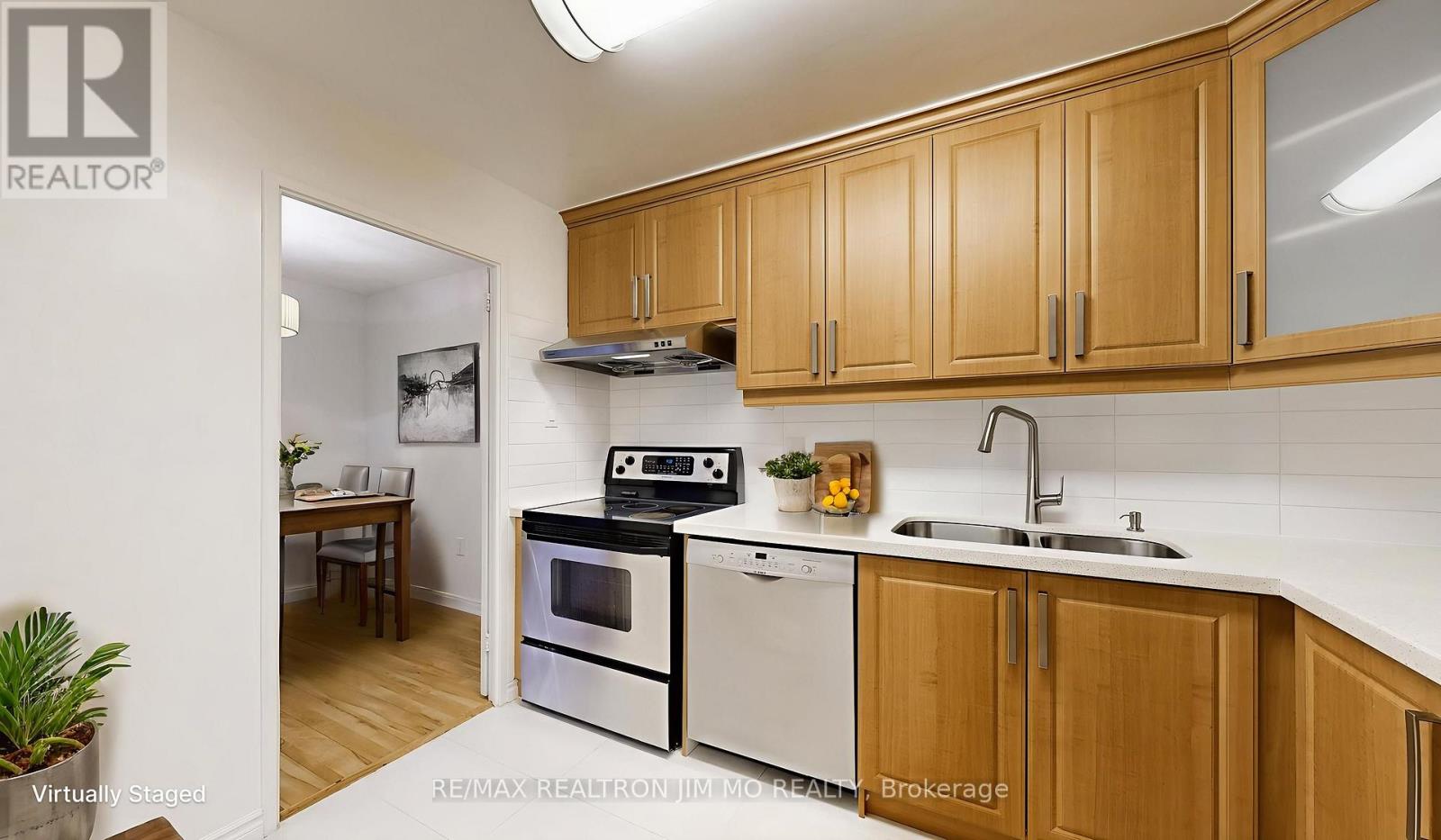 332 - 16 Elgin Street, Markham, Ontario  L3T 4T4 - Photo 6 - N12473025