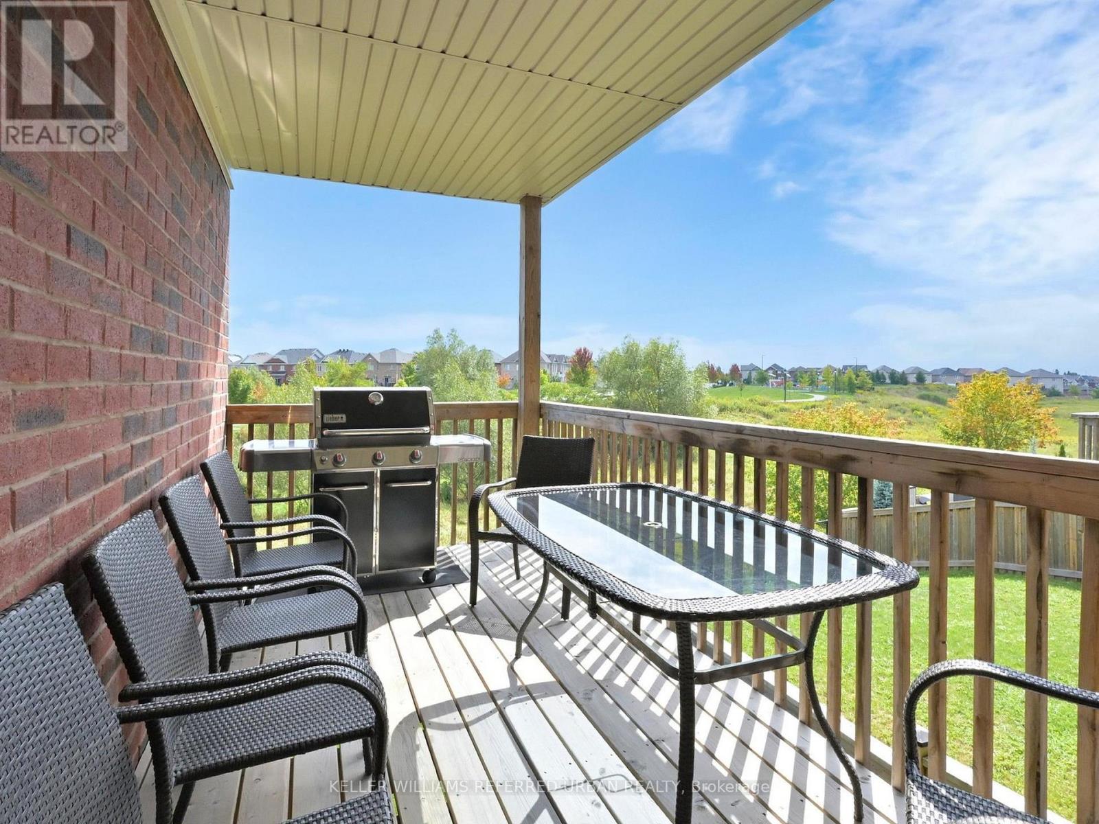 45 Brookview Drive, Bradford West Gwillimbury, Ontario  L3Z 0S6 - Photo 16 - N12473028