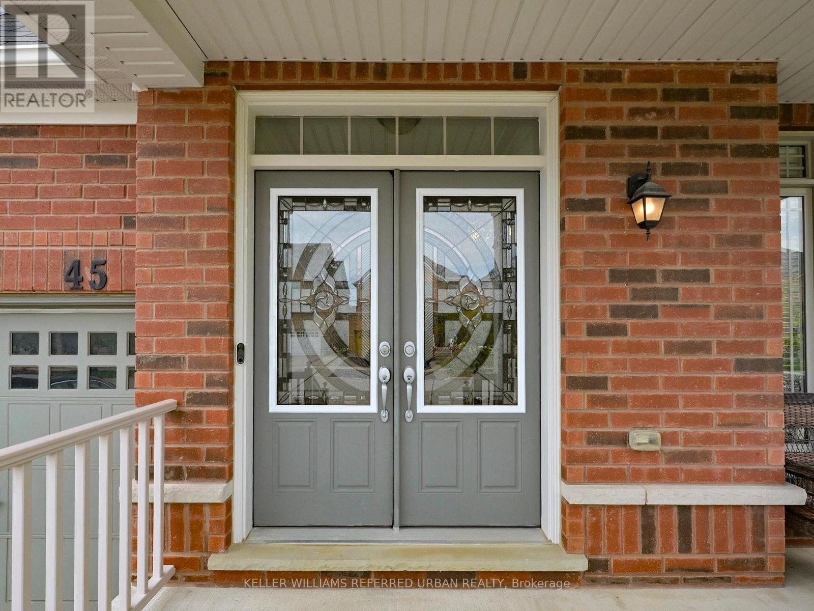 45 Brookview Drive, Bradford West Gwillimbury, Ontario  L3Z 0S6 - Photo 3 - N12473028