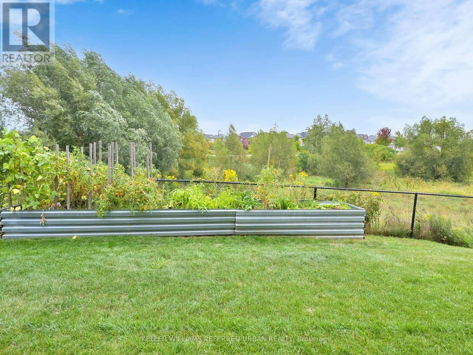 45 Brookview Drive, Bradford West Gwillimbury, Ontario  L3Z 0S6 - Photo 40 - N12473028
