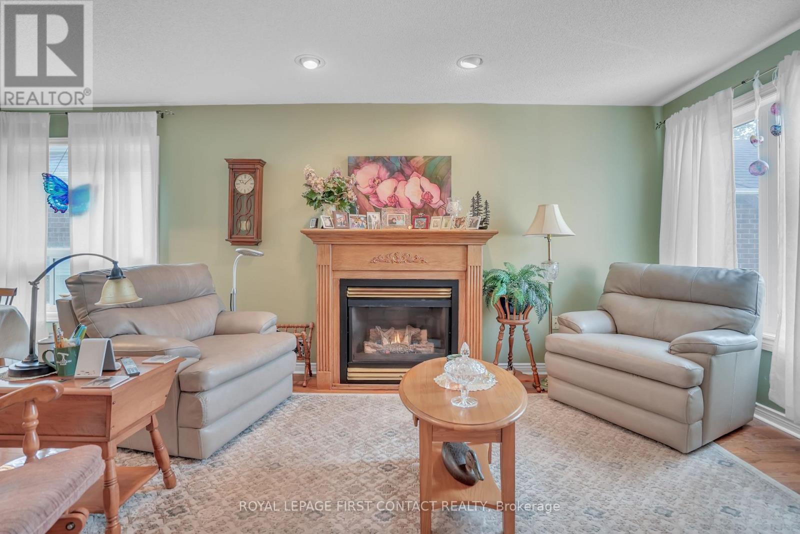 40 Felt Crescent, Barrie, Ontario  L4N 8V1 - Photo 4 - S12473053