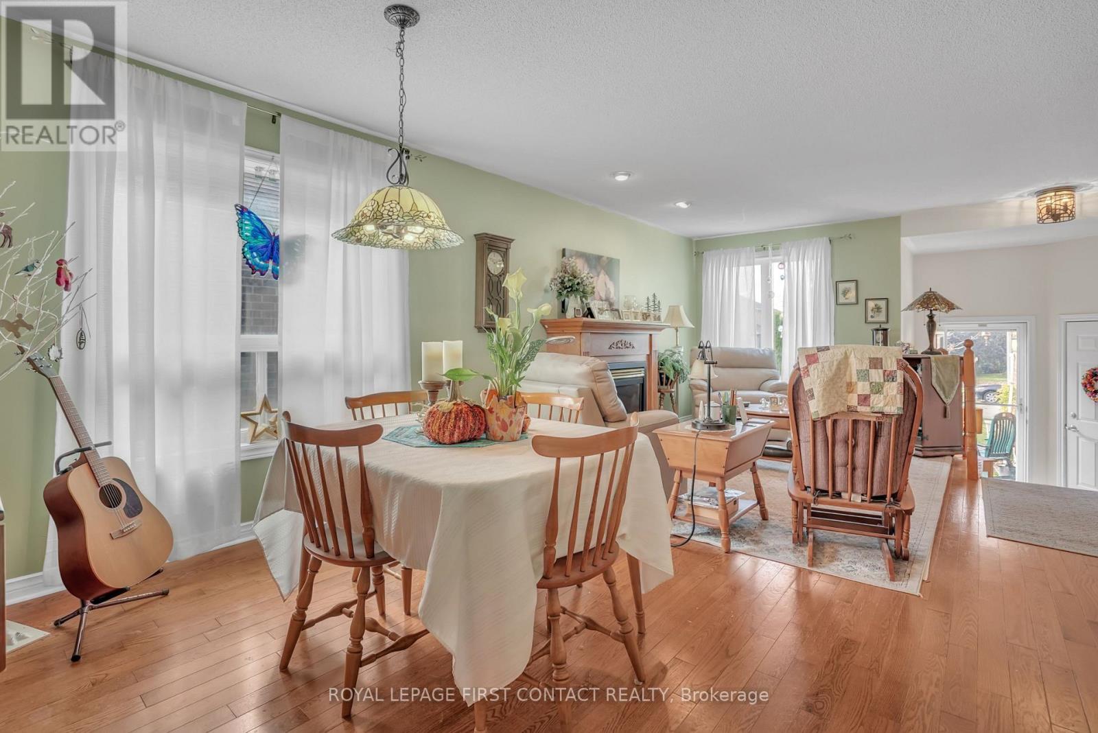 40 Felt Crescent, Barrie, Ontario  L4N 8V1 - Photo 8 - S12473053