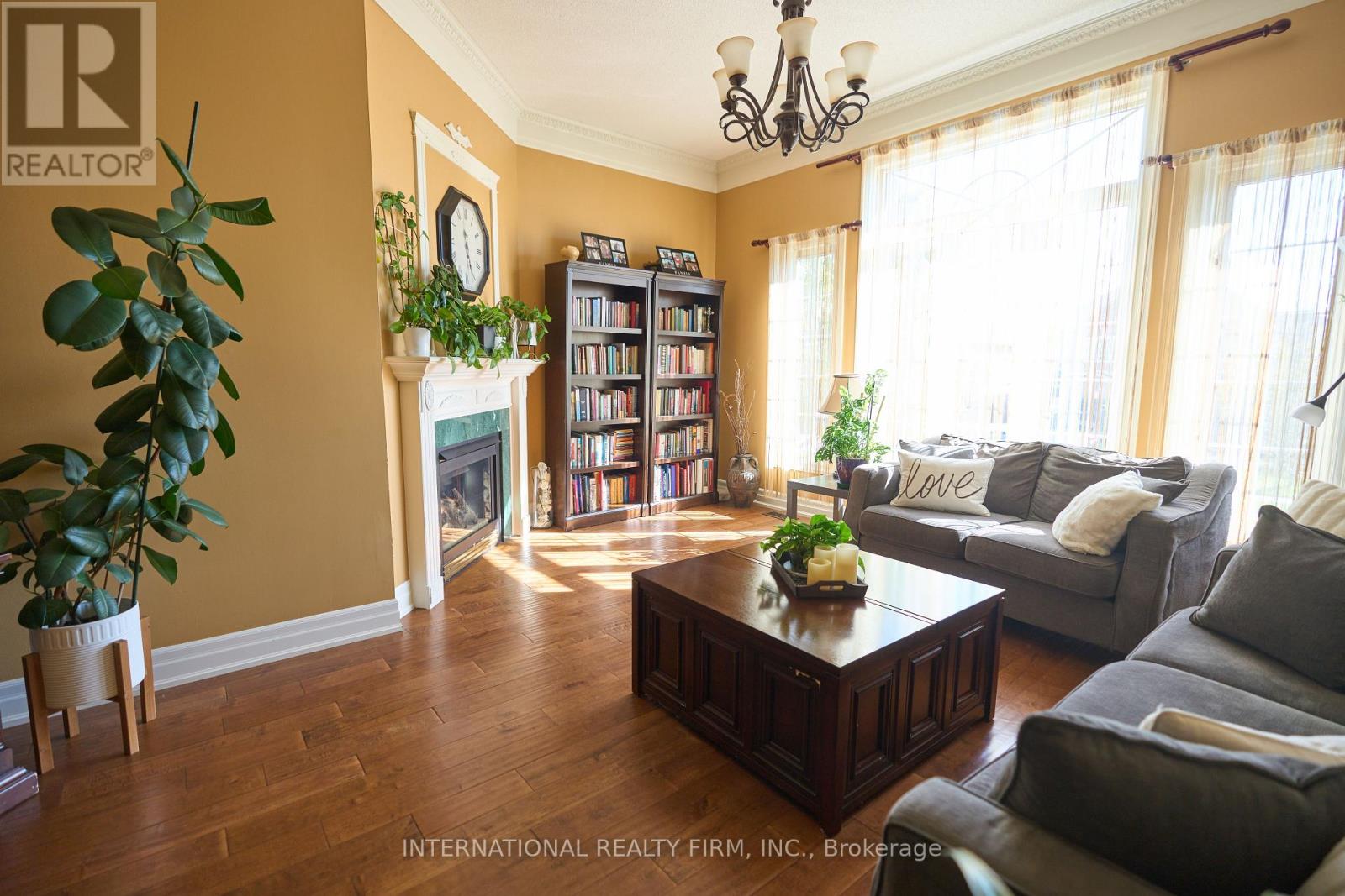 1493 Warbler Road, Oakville, Ontario  L6M 4B1 - Photo 11 - W12473023