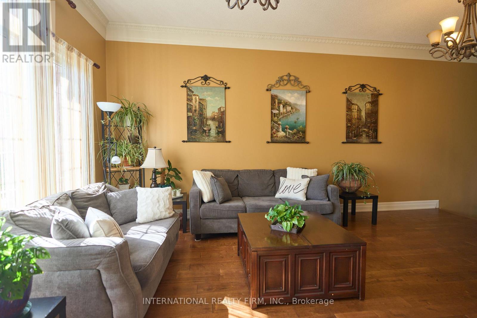 1493 Warbler Road, Oakville, Ontario  L6M 4B1 - Photo 13 - W12473023