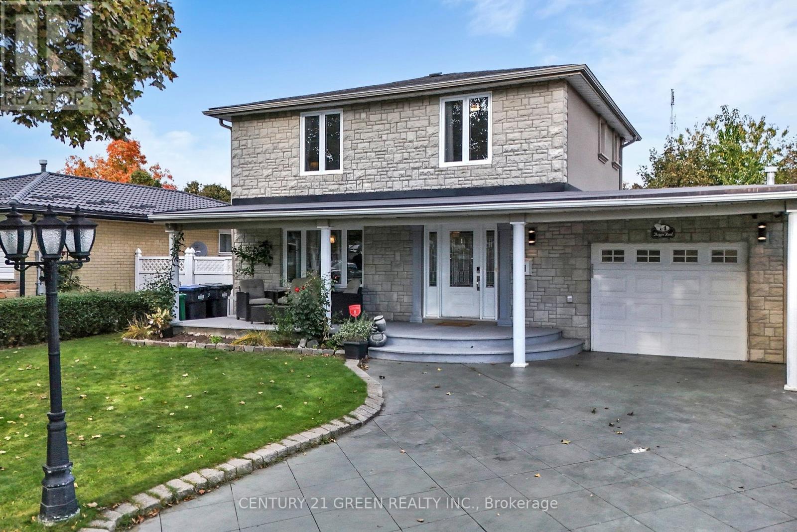 14 HEGGIE ROAD, Brampton, Ontario