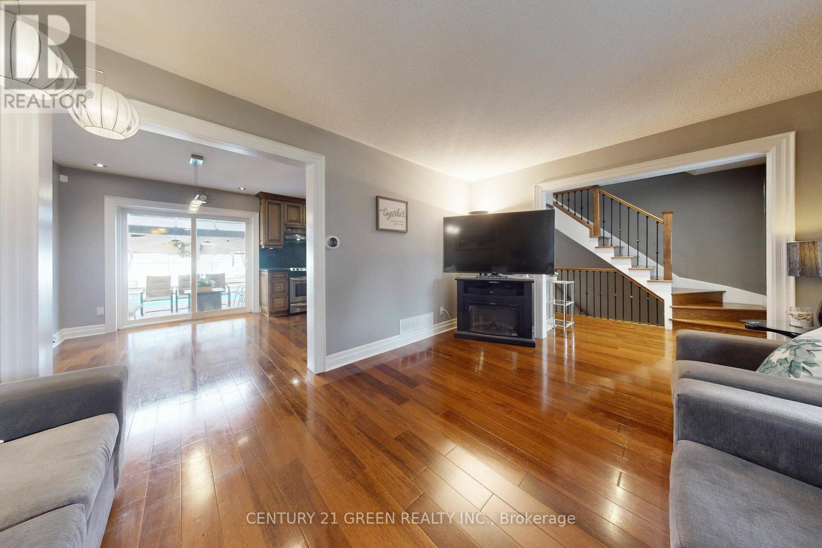 14 Heggie Road, Brampton, Ontario  L6V 2K3 - Photo 12 - W12473029