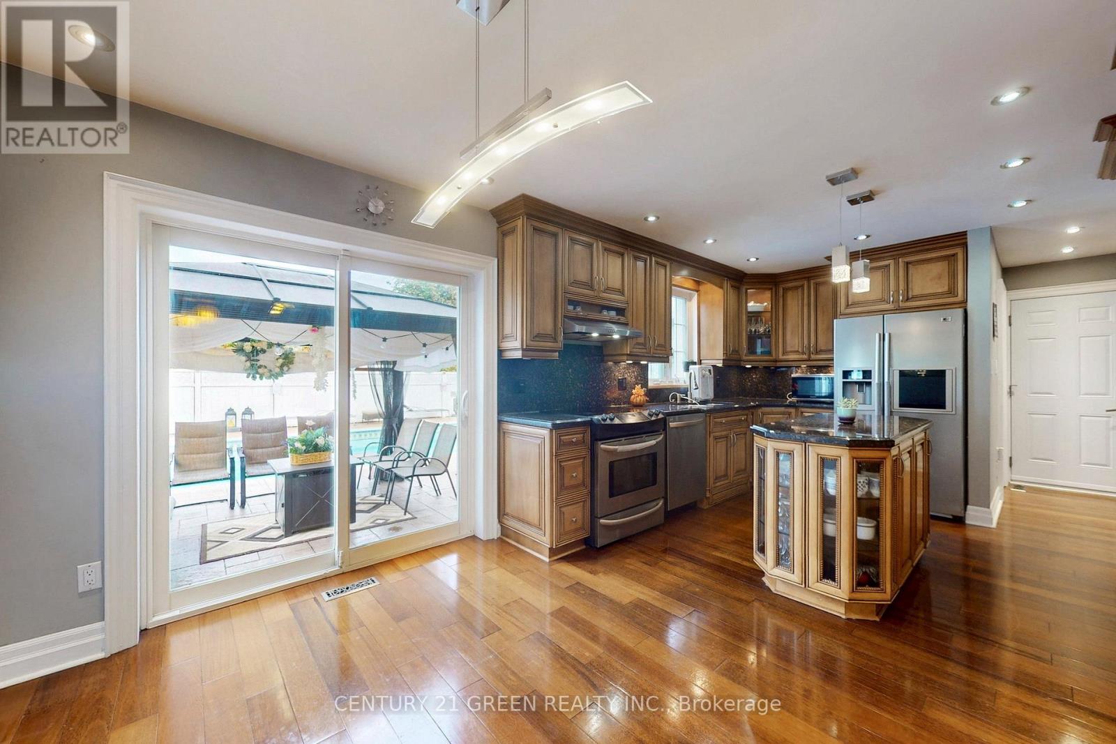 14 Heggie Road, Brampton, Ontario  L6V 2K3 - Photo 15 - W12473029
