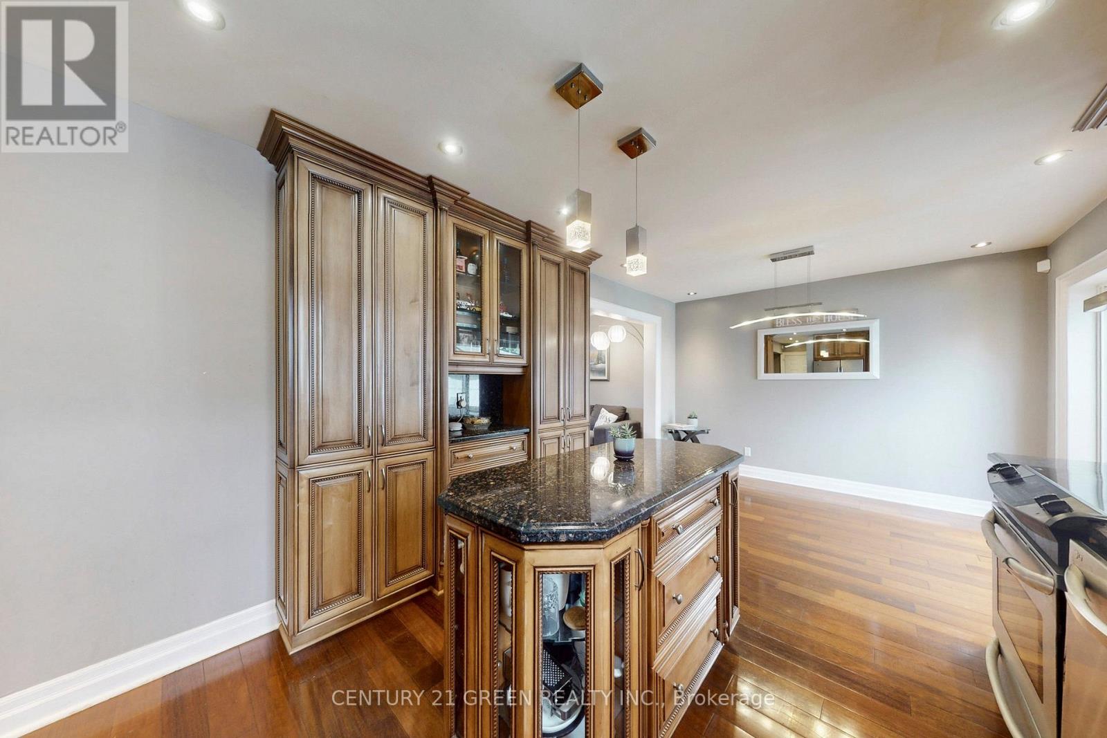 14 Heggie Road, Brampton, Ontario  L6V 2K3 - Photo 19 - W12473029