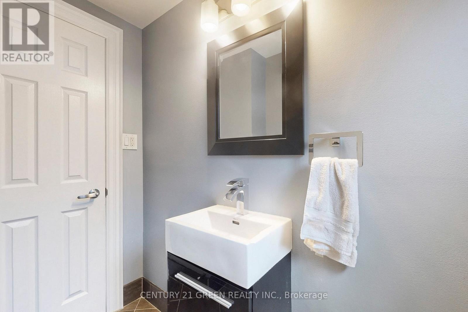 14 Heggie Road, Brampton, Ontario  L6V 2K3 - Photo 21 - W12473029