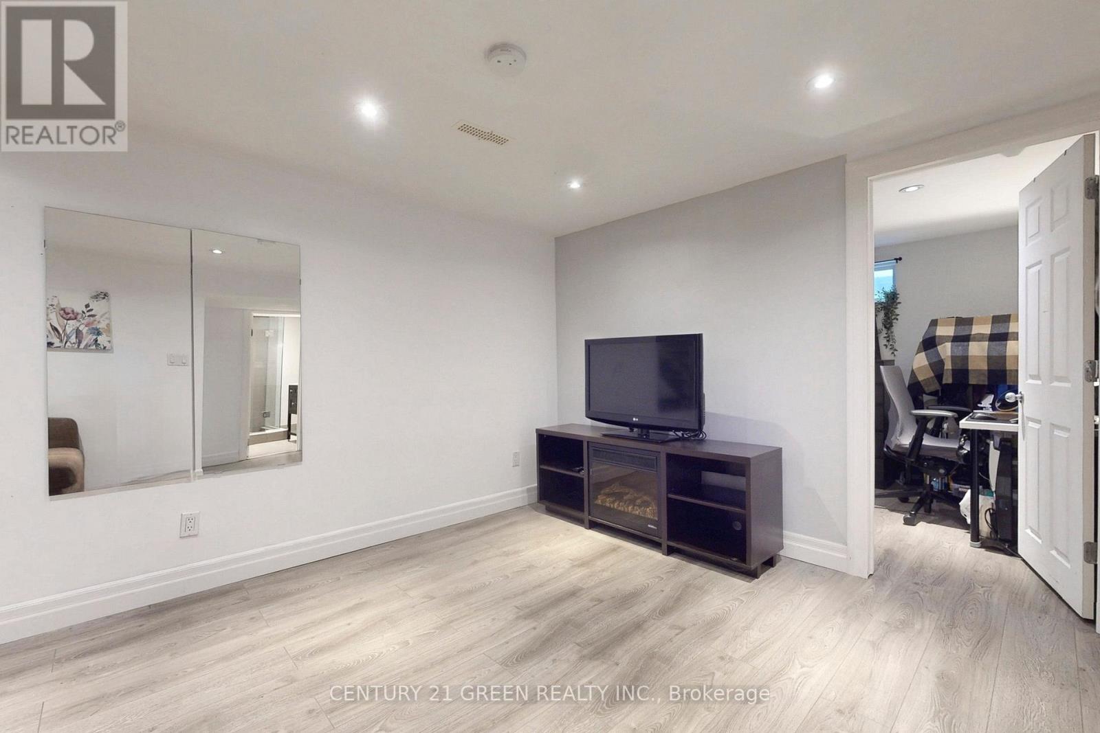 14 Heggie Road, Brampton, Ontario  L6V 2K3 - Photo 44 - W12473029