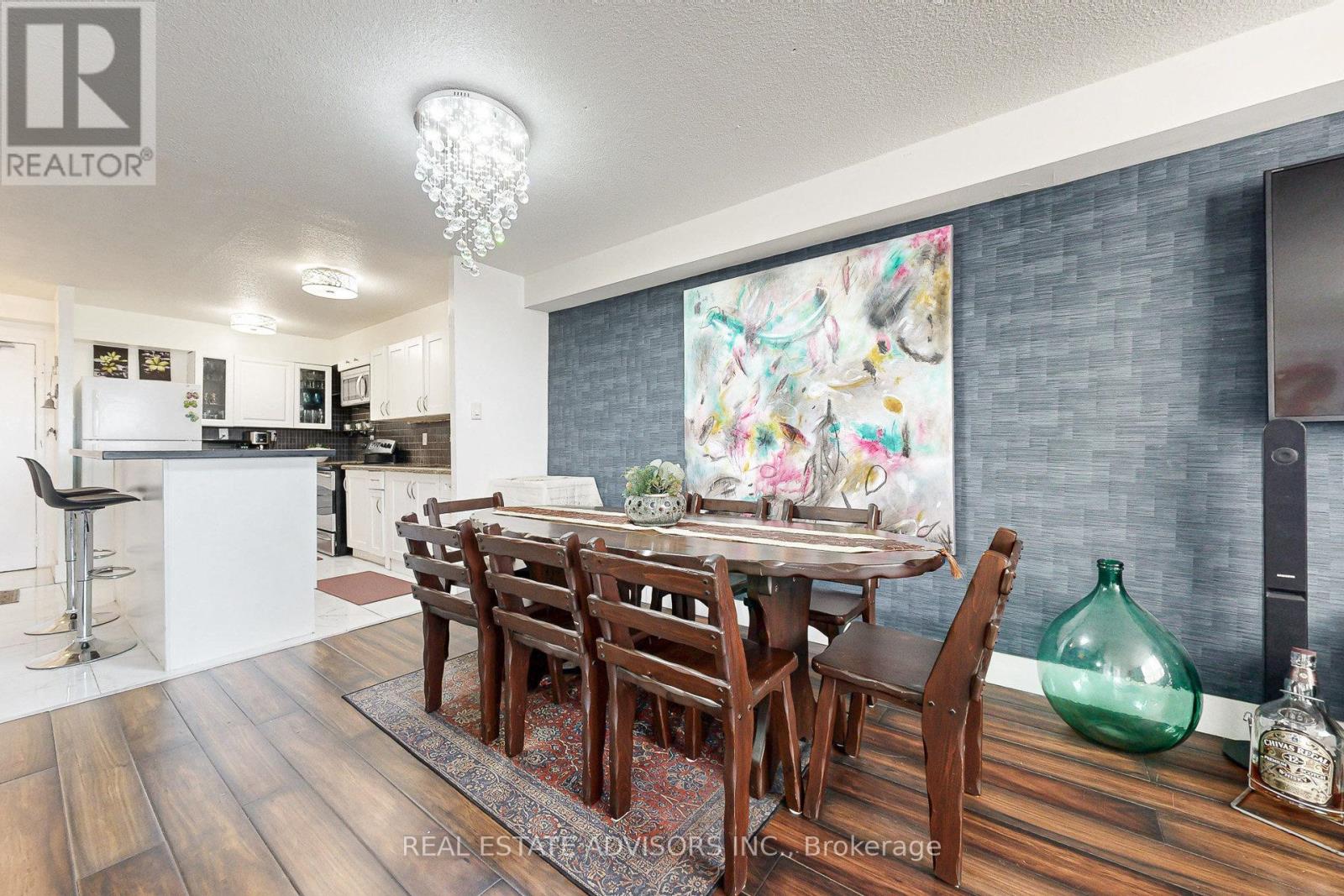 705 - 10 Tobermory Drive, Toronto, Ontario  M3N 2Y5 - Photo 10 - W12473030