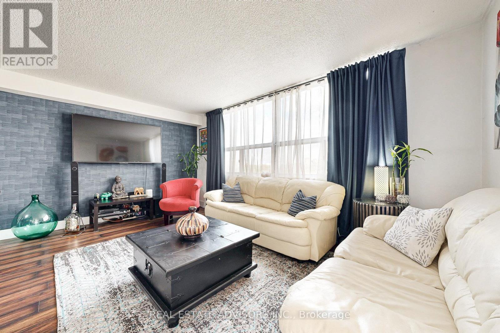 705 - 10 Tobermory Drive, Toronto, Ontario  M3N 2Y5 - Photo 12 - W12473030