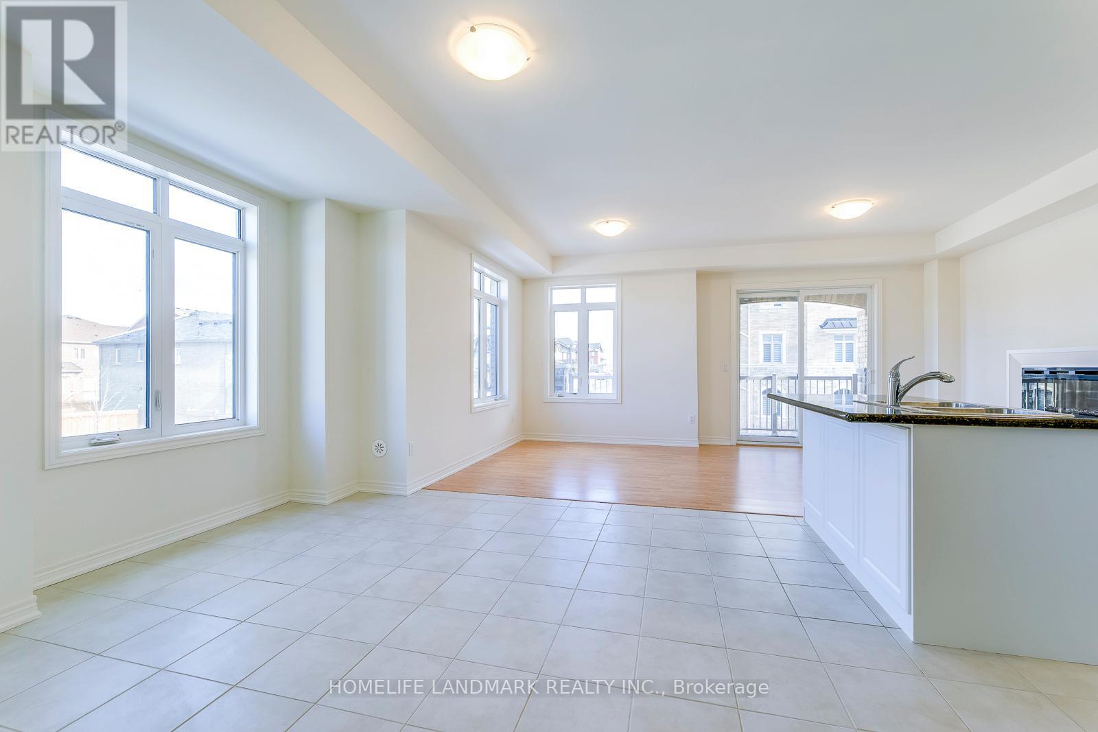 454 Silver Maple Road, Oakville, Ontario  L6H 3P5 - Photo 13 - W12473045