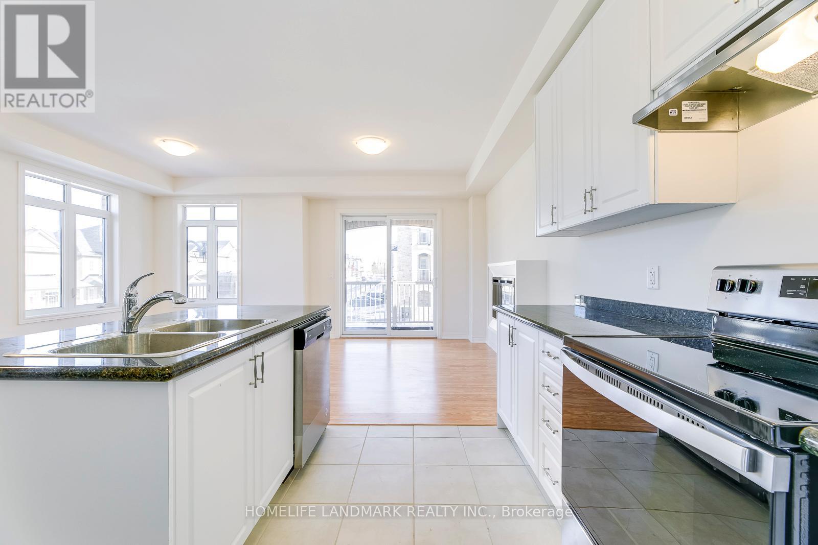 454 Silver Maple Road, Oakville, Ontario  L6H 3P5 - Photo 22 - W12473045