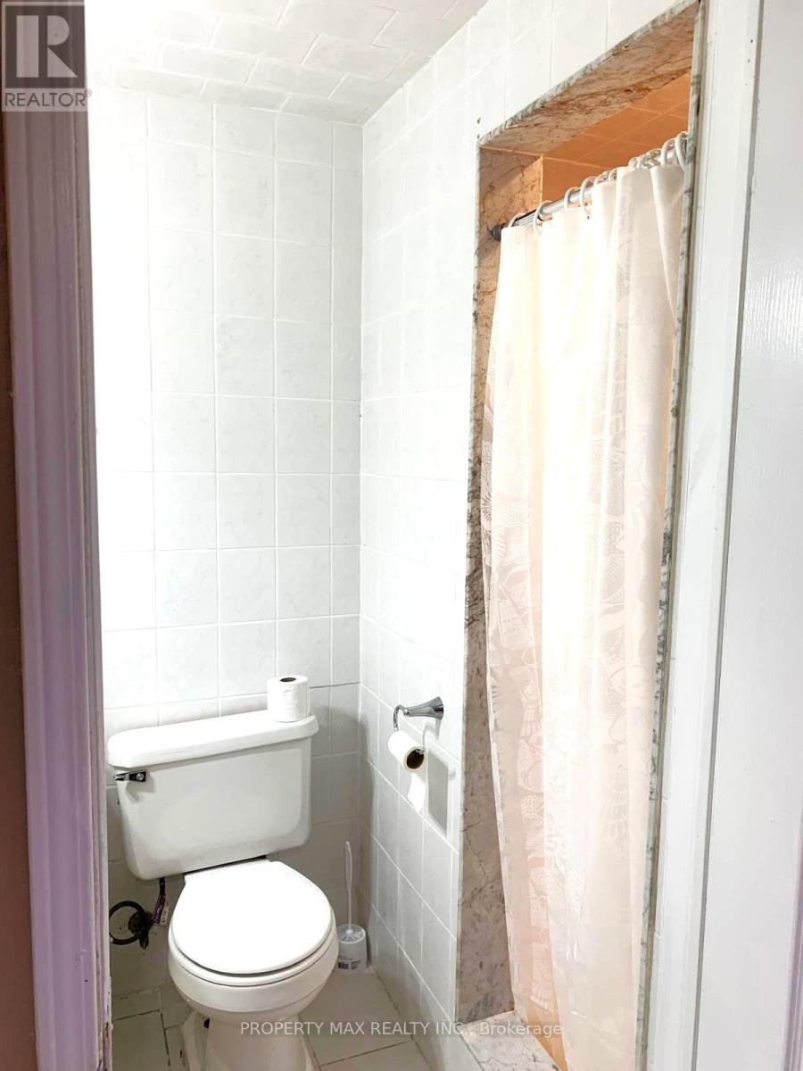 Bsmt - 24 White Tail Crescent, Brampton, Ontario  L6Y 5C3 - Photo 15 - W12473061