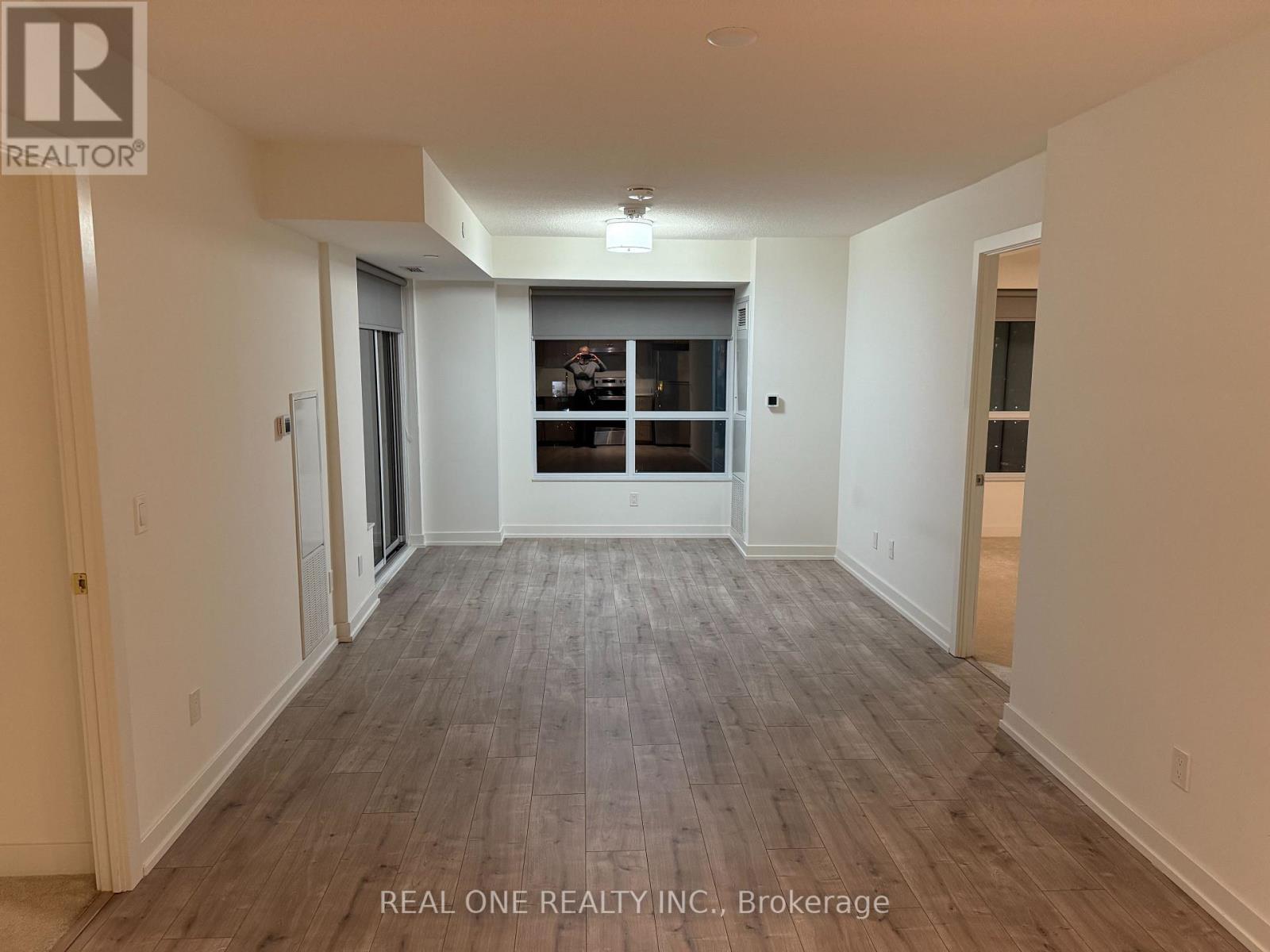 1206 - 10 Wilby Crescent, Toronto, Ontario  M9N 0B6 - Photo 4 - W12473063