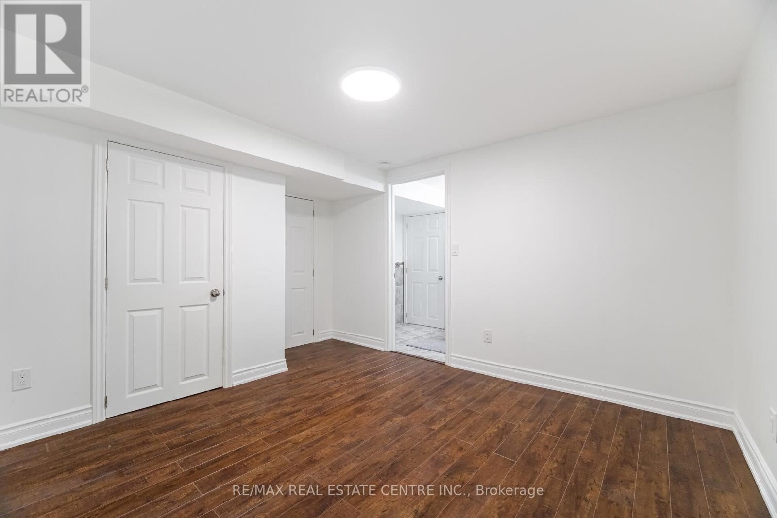 166 Terrace Drive, Hamilton, Ontario  L9A 2Z1 - Photo 23 - X12473059