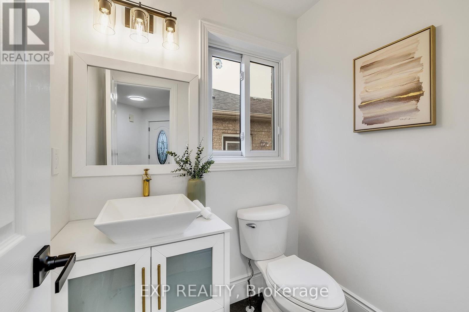 96 Marl Meadow Drive, Kitchener, Ontario  N2R 1L4 - Photo 12 - X12473060