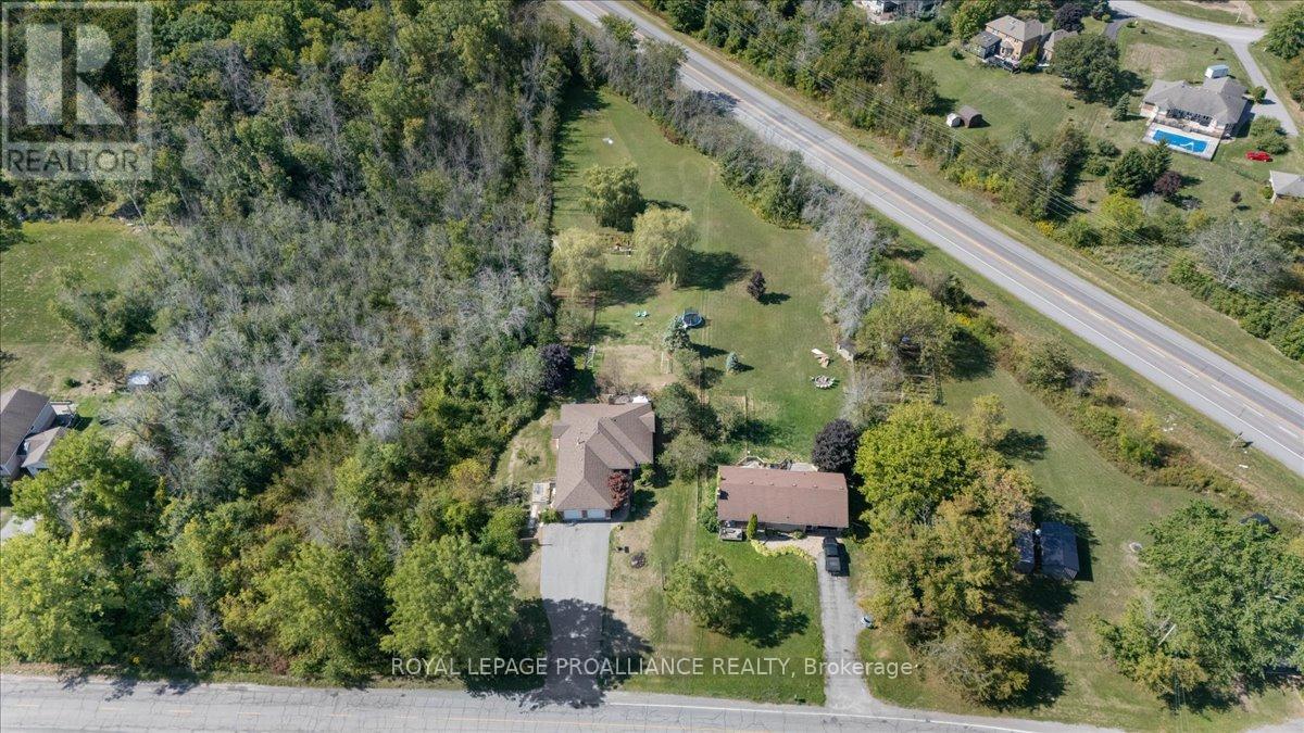 685 County Road 28, Prince Edward County, Ontario  K8N 4Z7 - Photo 46 - X12473088