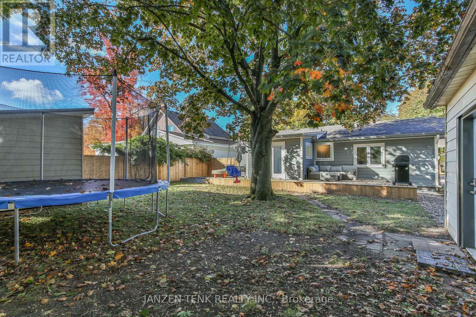 93 Centre St Street, Aylmer, Ontario  N5H 2G6 - Photo 35 - X12473086