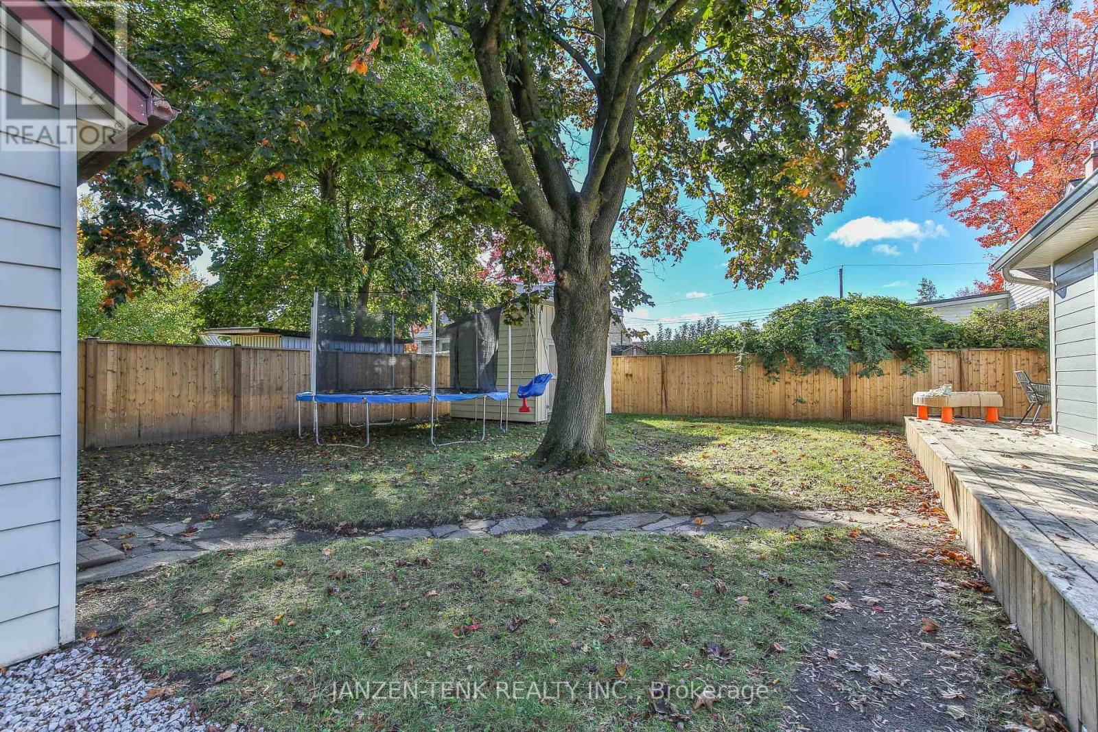 93 Centre St Street, Aylmer, Ontario  N5H 2G6 - Photo 36 - X12473086