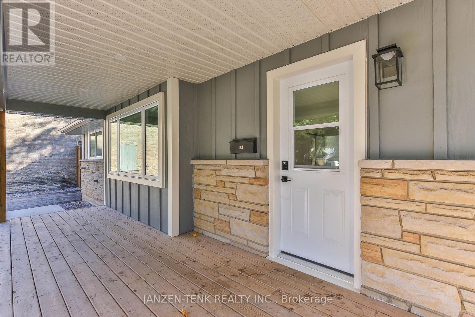 93 Centre St Street, Aylmer, Ontario  N5H 2G6 - Photo 6 - X12473086