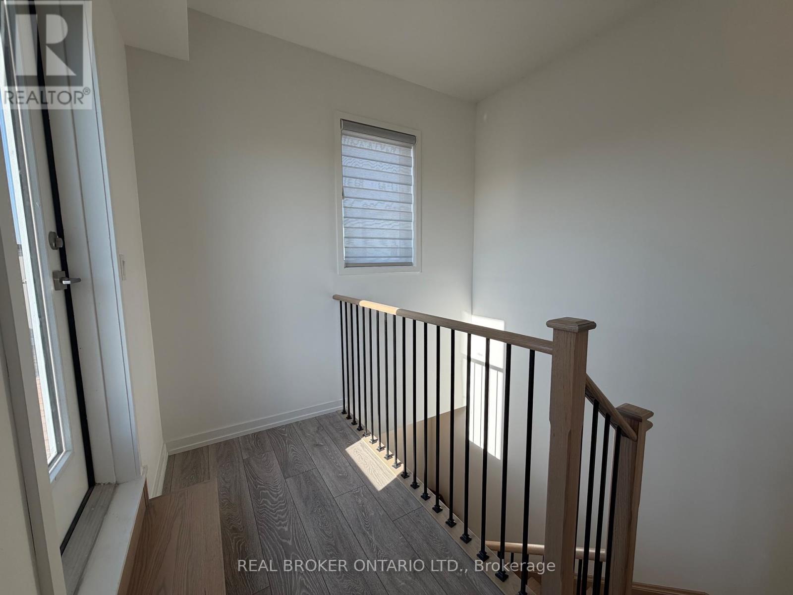 17 - 26 Lytham Green Circle, Newmarket, Ontario  L3Y 0H4 - Photo 25 - N12447010