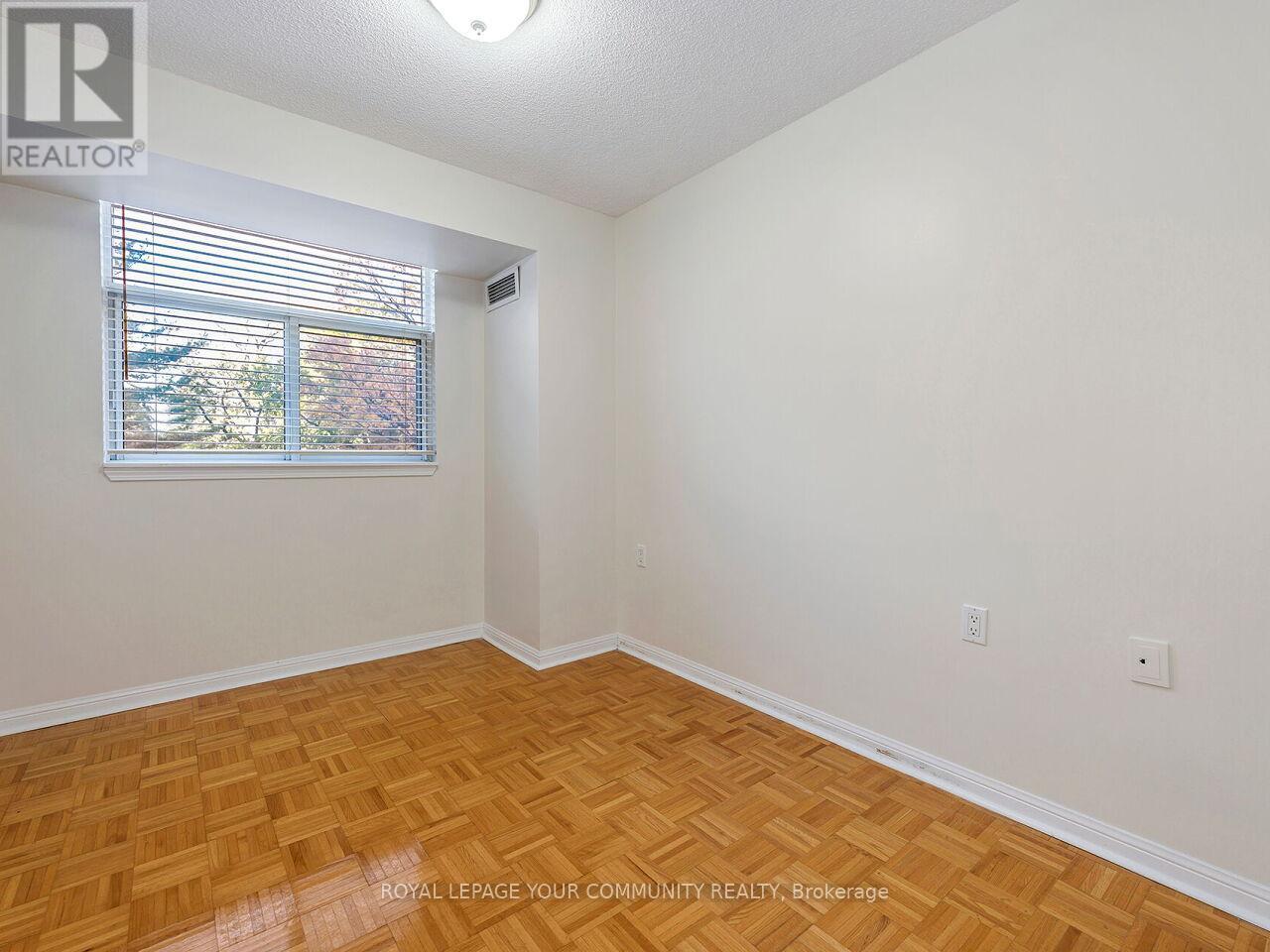 202 - 2506 Rutherford Road, Vaughan, Ontario  L4K 5N4 - Photo 18 - N12469756