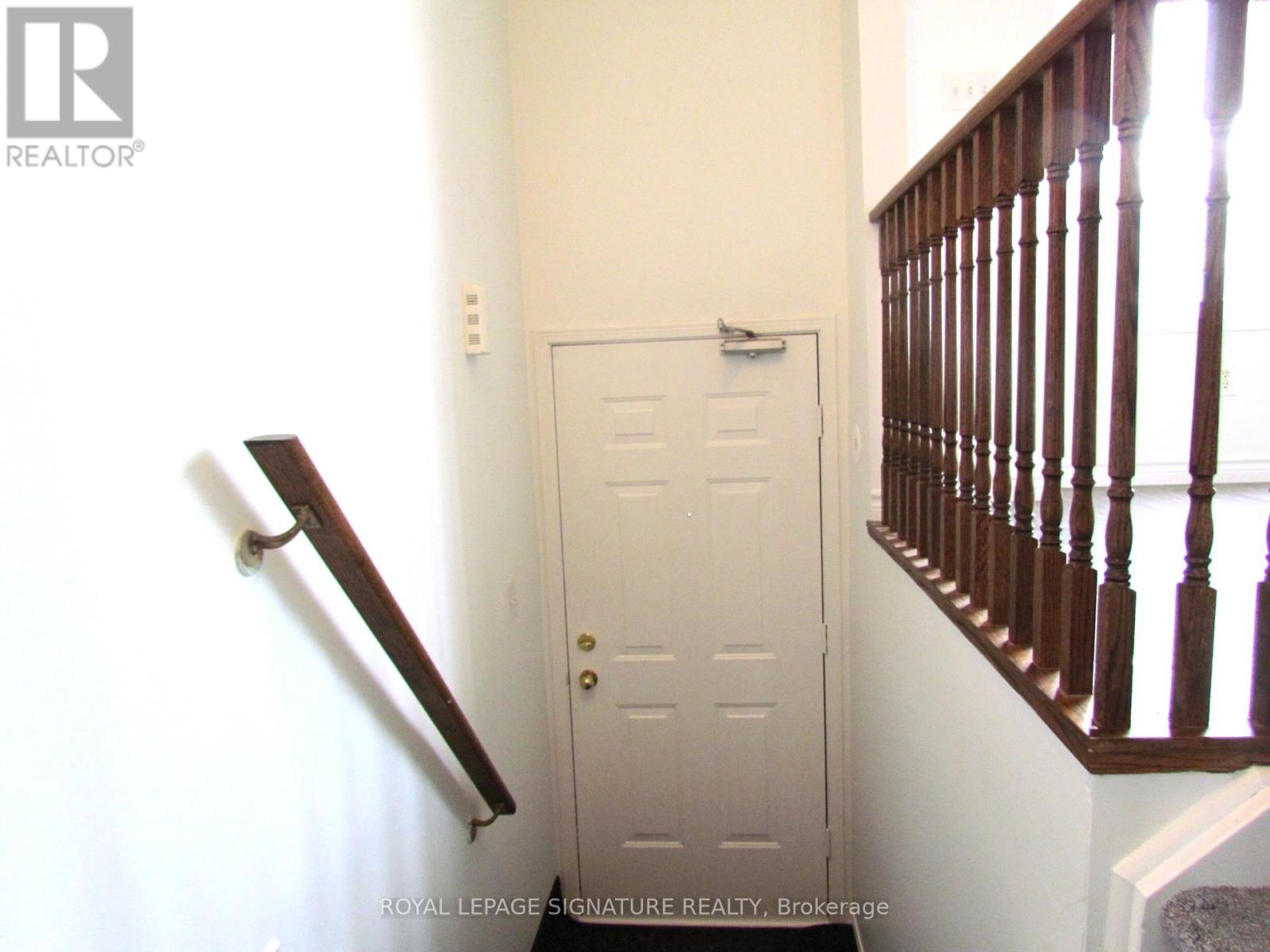 69 - 3056 Eglinton Avenue W, Mississauga, Ontario  L5M 8E4 - Photo 2 - W12471129