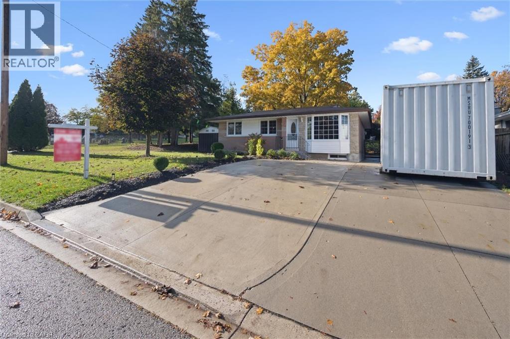 220 Hungerford Road, Cambridge, Ontario  N3C 2R4 - Photo 2 - 40780806