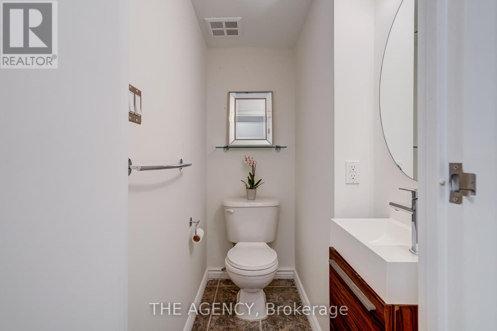 1039 - 54 East Liberty Street, Toronto, Ontario  M6K 3P3 - Photo 14 - C12473070