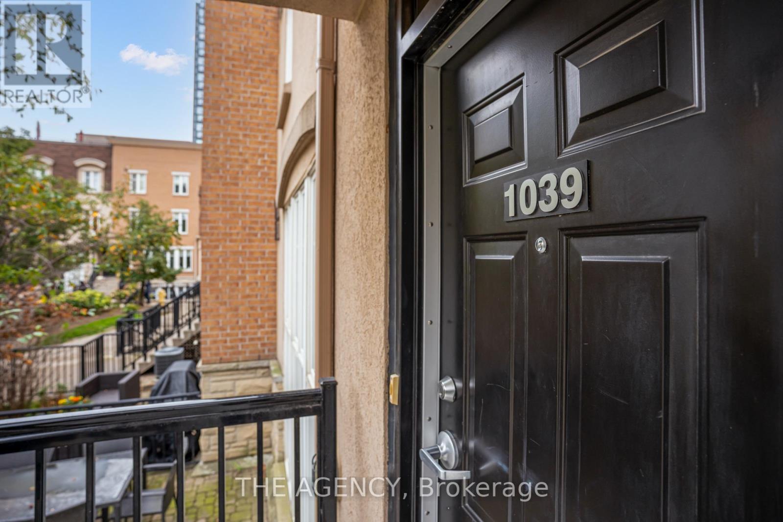 1039 - 54 East Liberty Street, Toronto, Ontario  M6K 3P3 - Photo 3 - C12473070