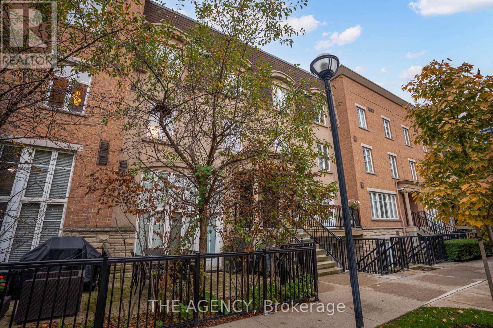 1039 - 54 East Liberty Street, Toronto, Ontario  M6K 3P3 - Photo 5 - C12473070
