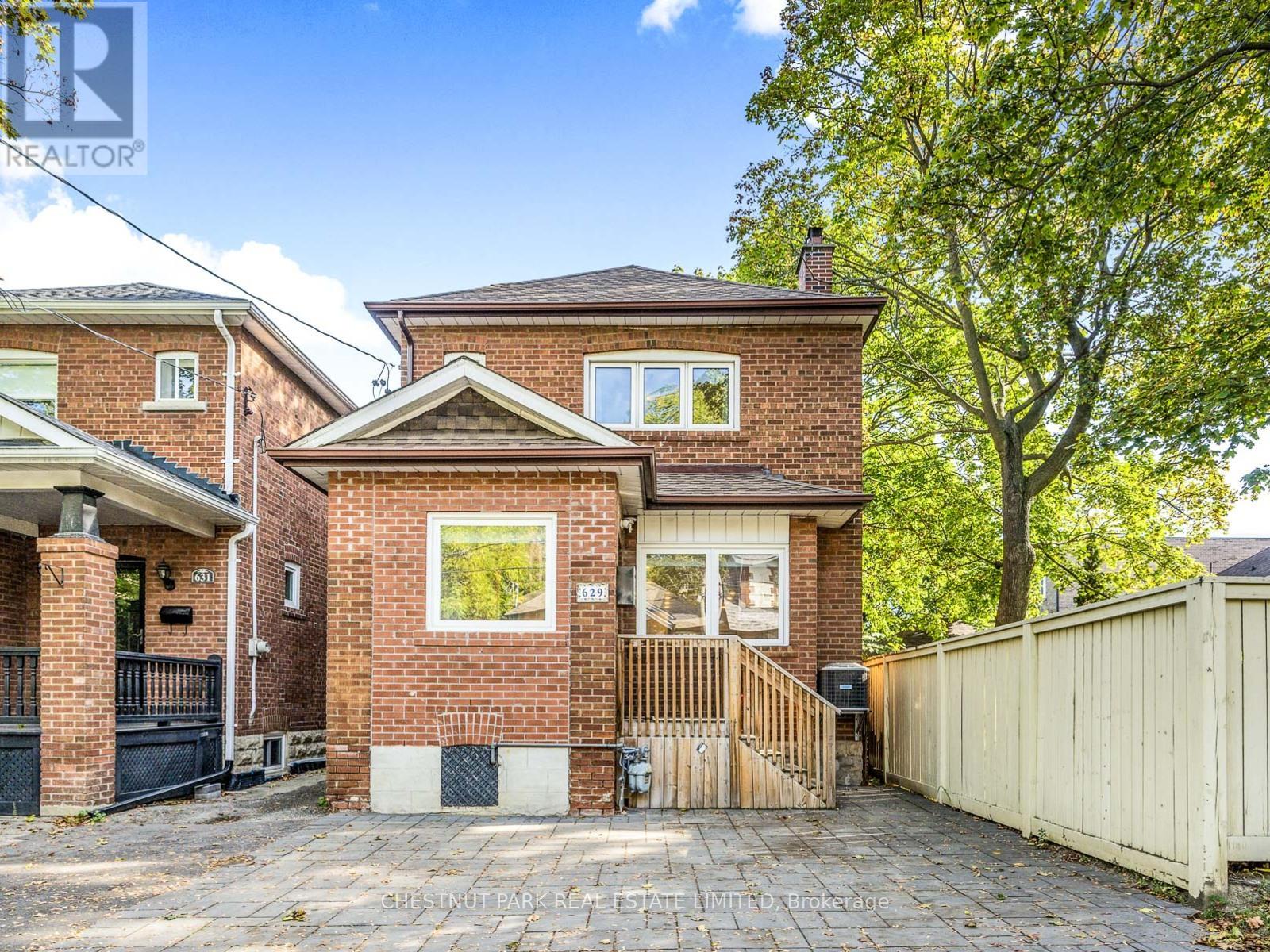629 DUPLEX AVENUE, Toronto, Ontario