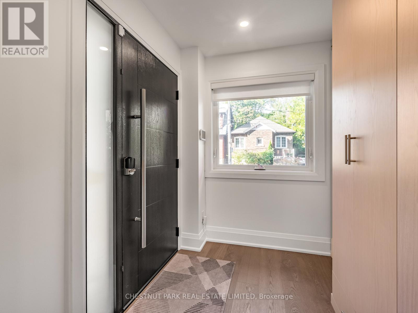 629 Duplex Avenue, Toronto, Ontario  M4R 1W1 - Photo 2 - C12473091