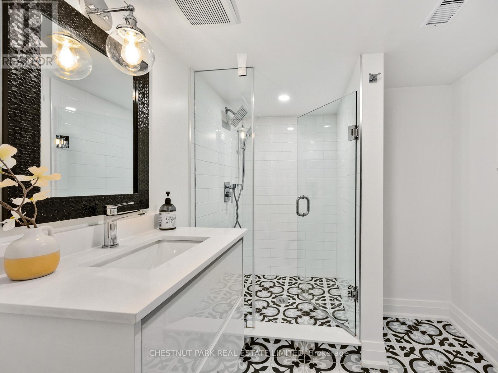 629 Duplex Avenue, Toronto, Ontario  M4R 1W1 - Photo 36 - C12473091