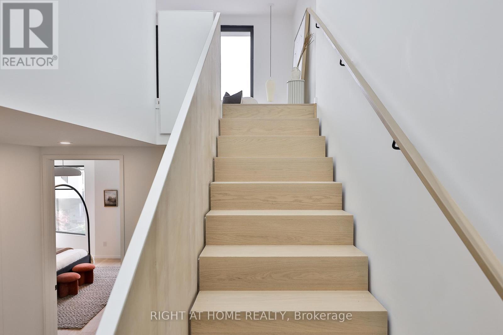 22 Duart Park Road, Toronto, Ontario  M4E 1J2 - Photo 25 - E12473089