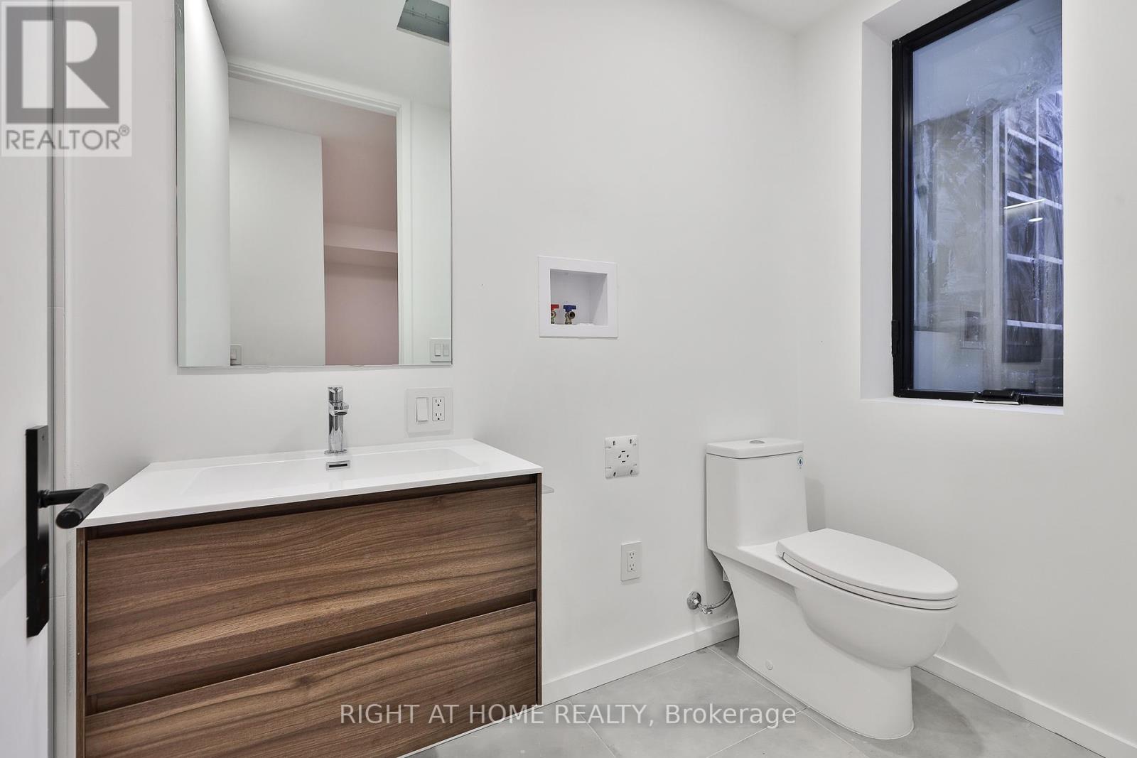 22 Duart Park Road, Toronto, Ontario  M4E 1J2 - Photo 41 - E12473089