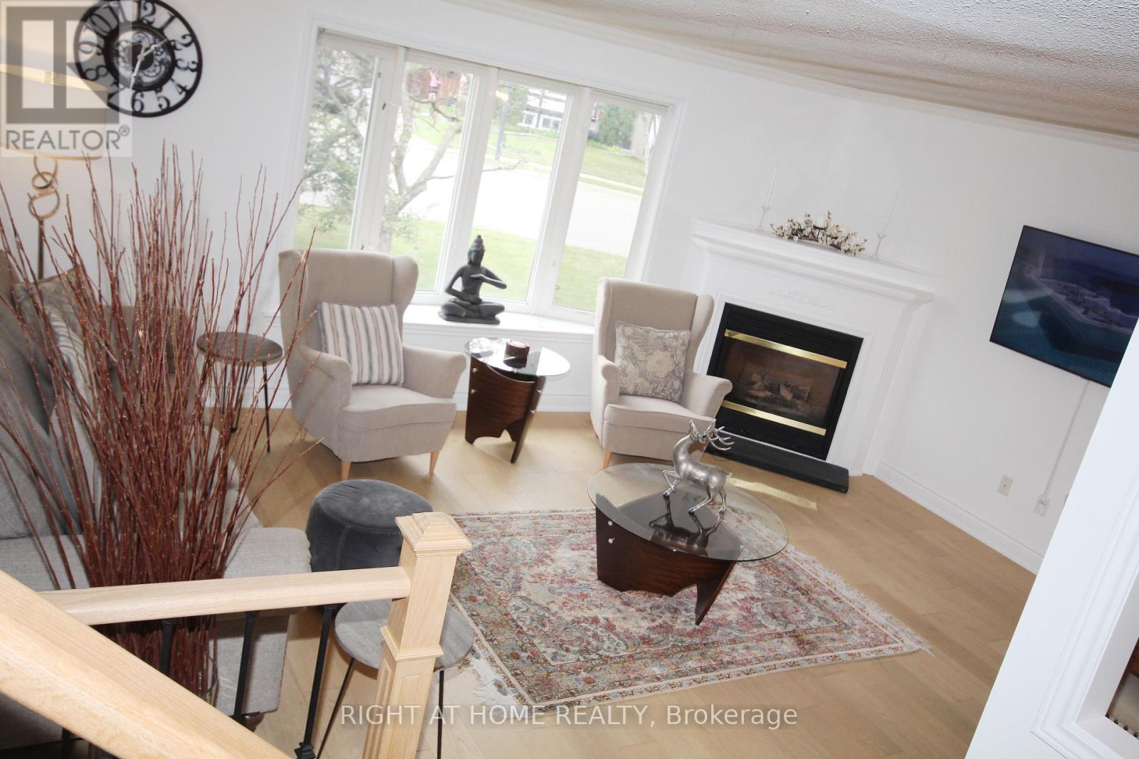832 Boronia Crescent, Newmarket, Ontario  L3Y 5J9 - Photo 22 - N12473076