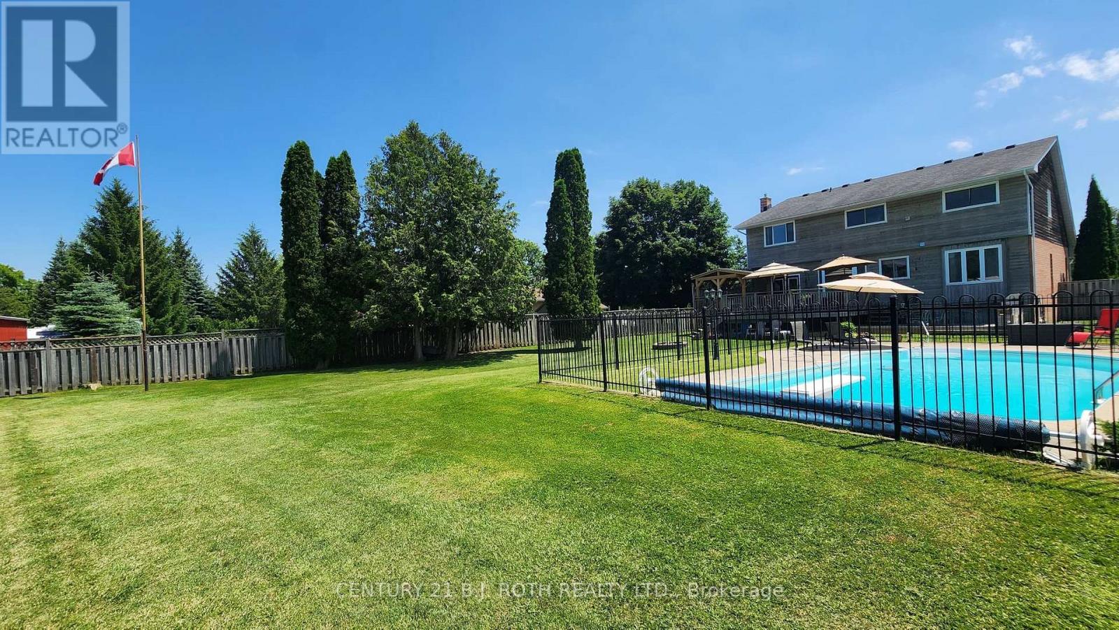 1252 Shore Acres Drive, Innisfil, Ontario  L0L 1R0 - Photo 13 - N12473081