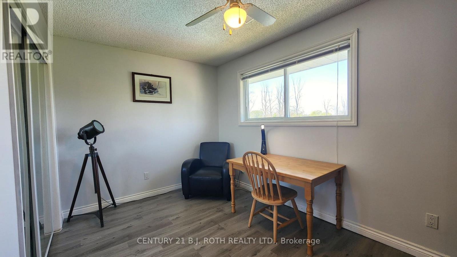 1252 Shore Acres Drive, Innisfil, Ontario  L0L 1R0 - Photo 24 - N12473081