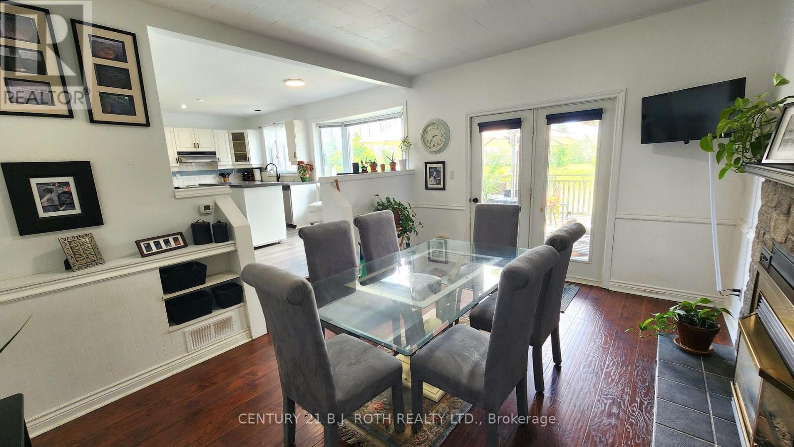 1252 Shore Acres Drive, Innisfil, Ontario  L0L 1R0 - Photo 7 - N12473081