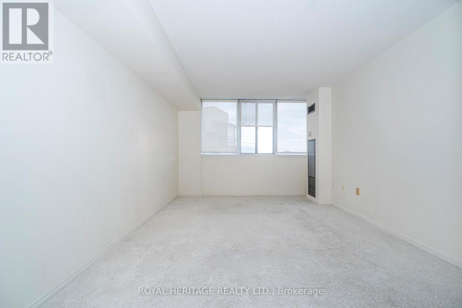 809 - 270 Davis Drive, Newmarket, Ontario  L3Y 8K2 - Photo 11 - N12473082