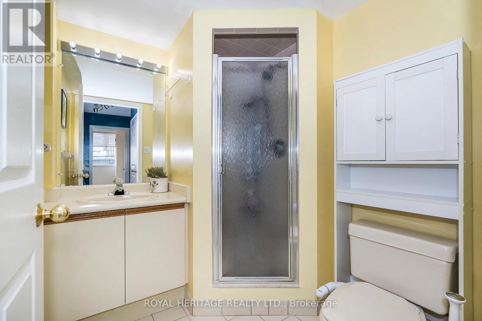 809 - 270 Davis Drive, Newmarket, Ontario  L3Y 8K2 - Photo 15 - N12473082