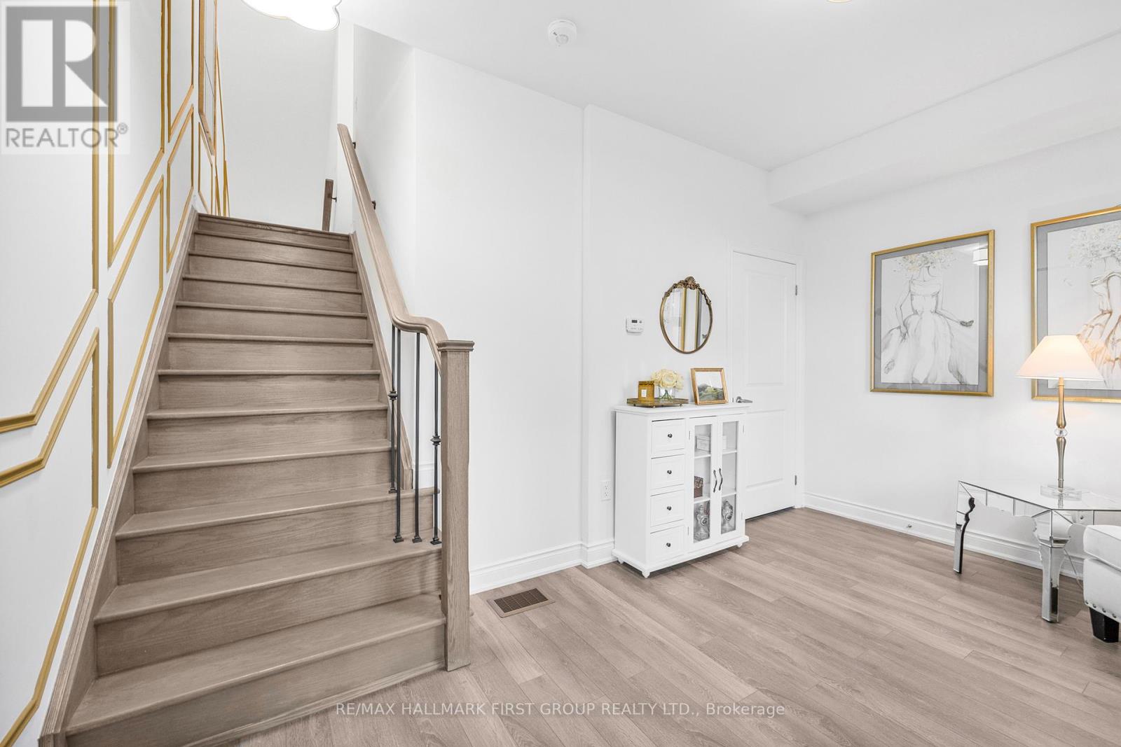 3034 Islington Avenue, Toronto (Humber Summit), Ontario  M9L 0A6 - Photo 17 - W12473085